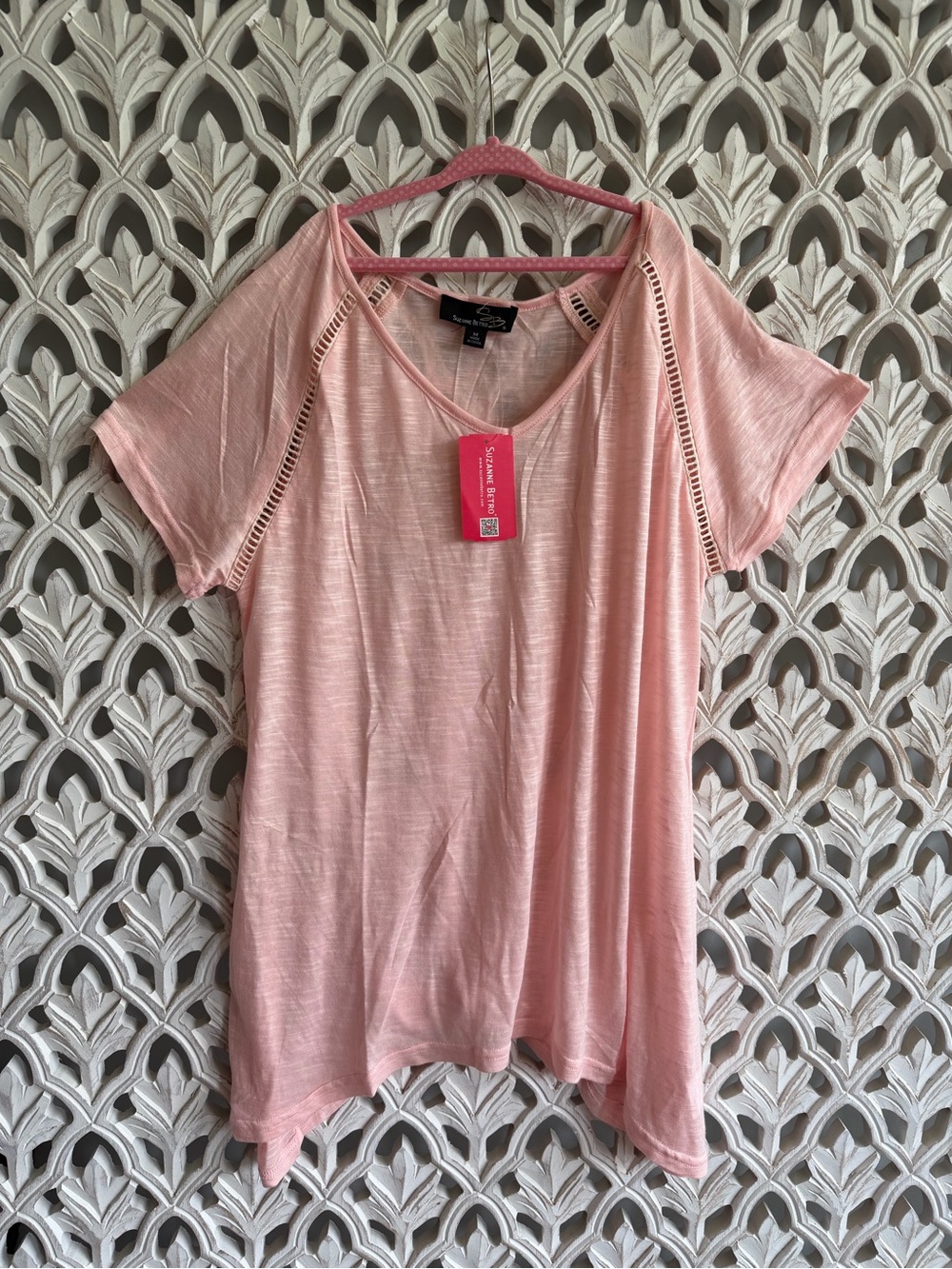NWT Suzanne Betro Light Pink V-Neck Short Sleeve Top